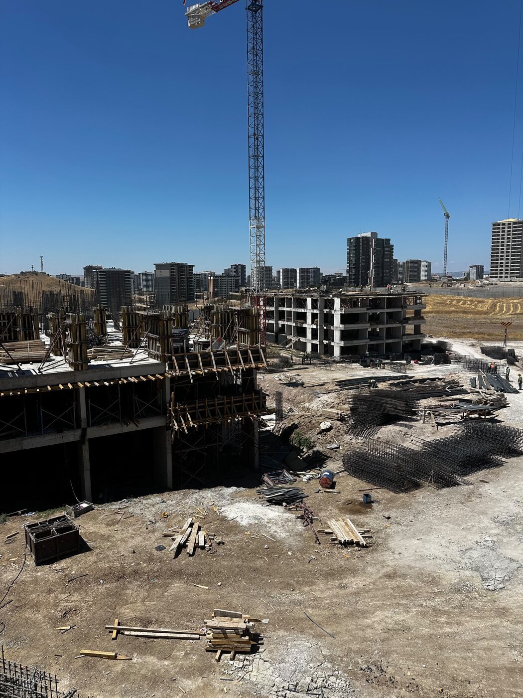 Ankara'da beton dökümü yapılan şantiye